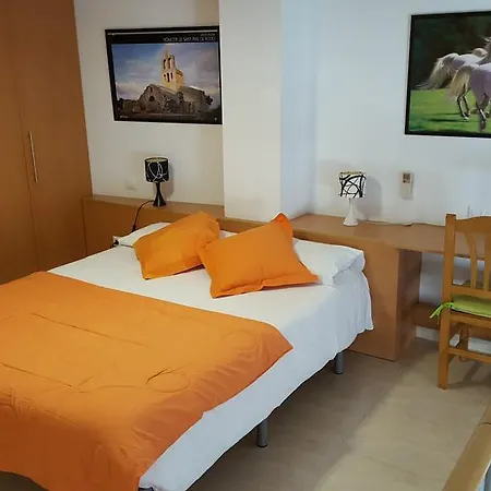 Enginyapartaments Figueres  Buitenkant foto