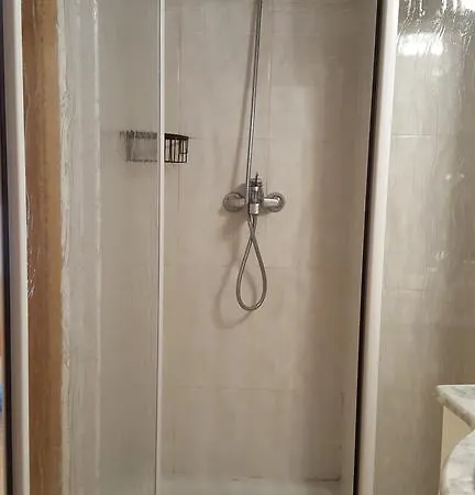 Enginyapartaments Figueres  Buitenkant foto
