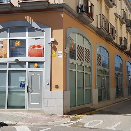 Enginyapartaments Figueres  Buitenkant foto